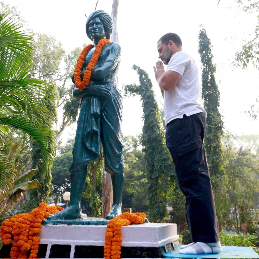 राहुल गांधी सरना धर्म कोड और जमीन समस्या को लेकर सीएम चंपई सोरेन से करेंगे बात, बिरसा मुंडा के परिवार से मिले राहुल 2 birsa rahul