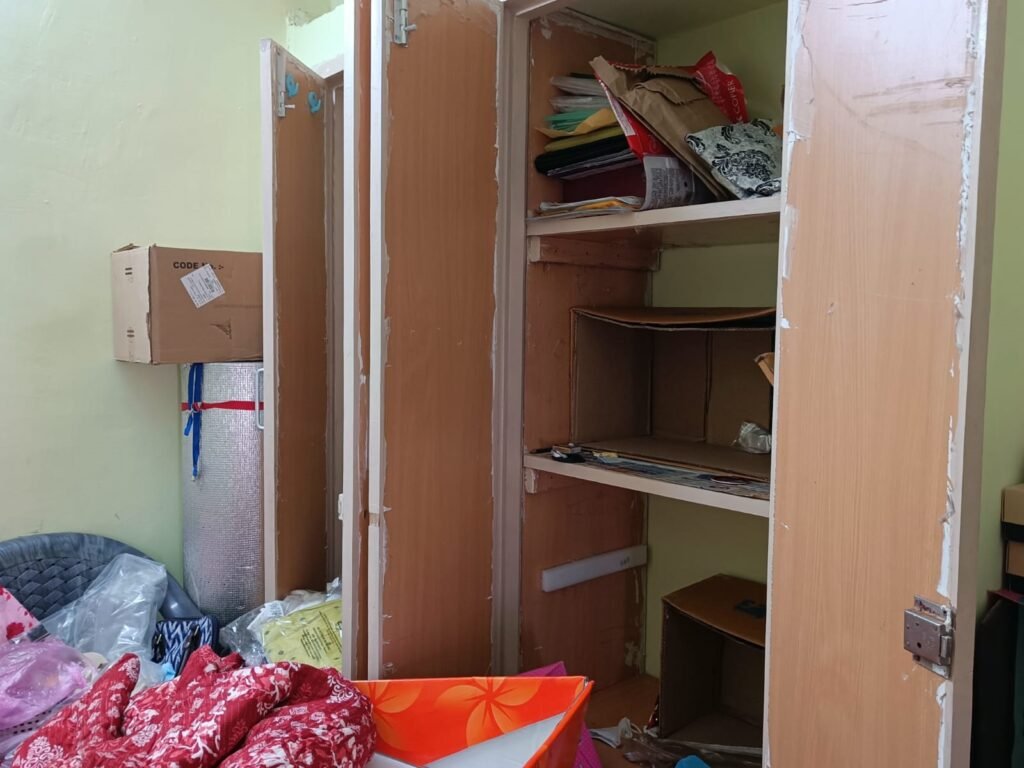 कोडरमा में KTPS कॉलोनी के 14 फ्लैट में चोरी, सुरंग बनाकर कॉलोनी में दाखिल हुए थे चोर, 3-4 करोड़ का कैश और जेवरात ले गया चोर 2 chori